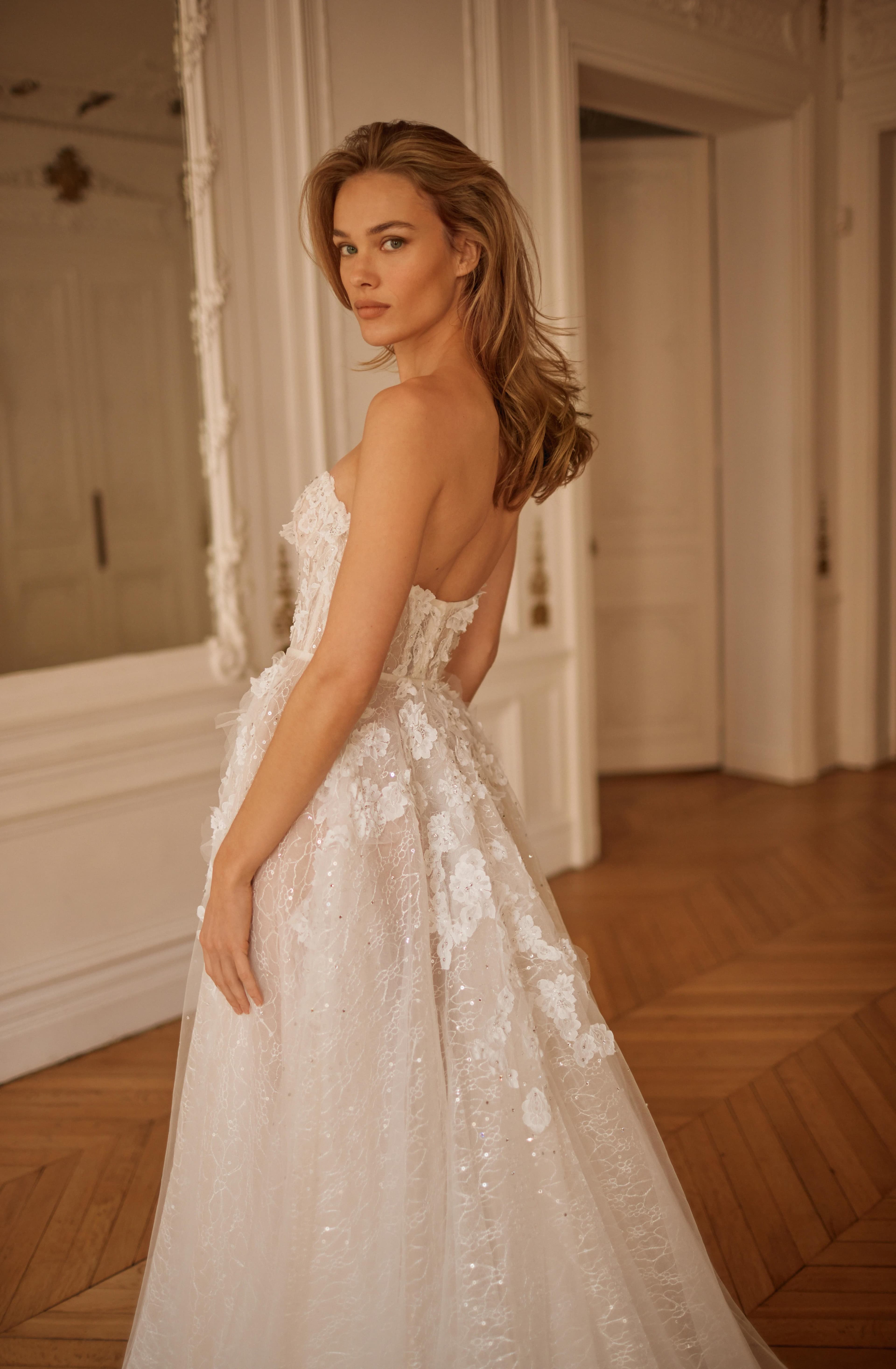WINSLOW — bridal gown by Netta BenShabu, L'Evolution de L'Amour, style NB.BR.2522.LV