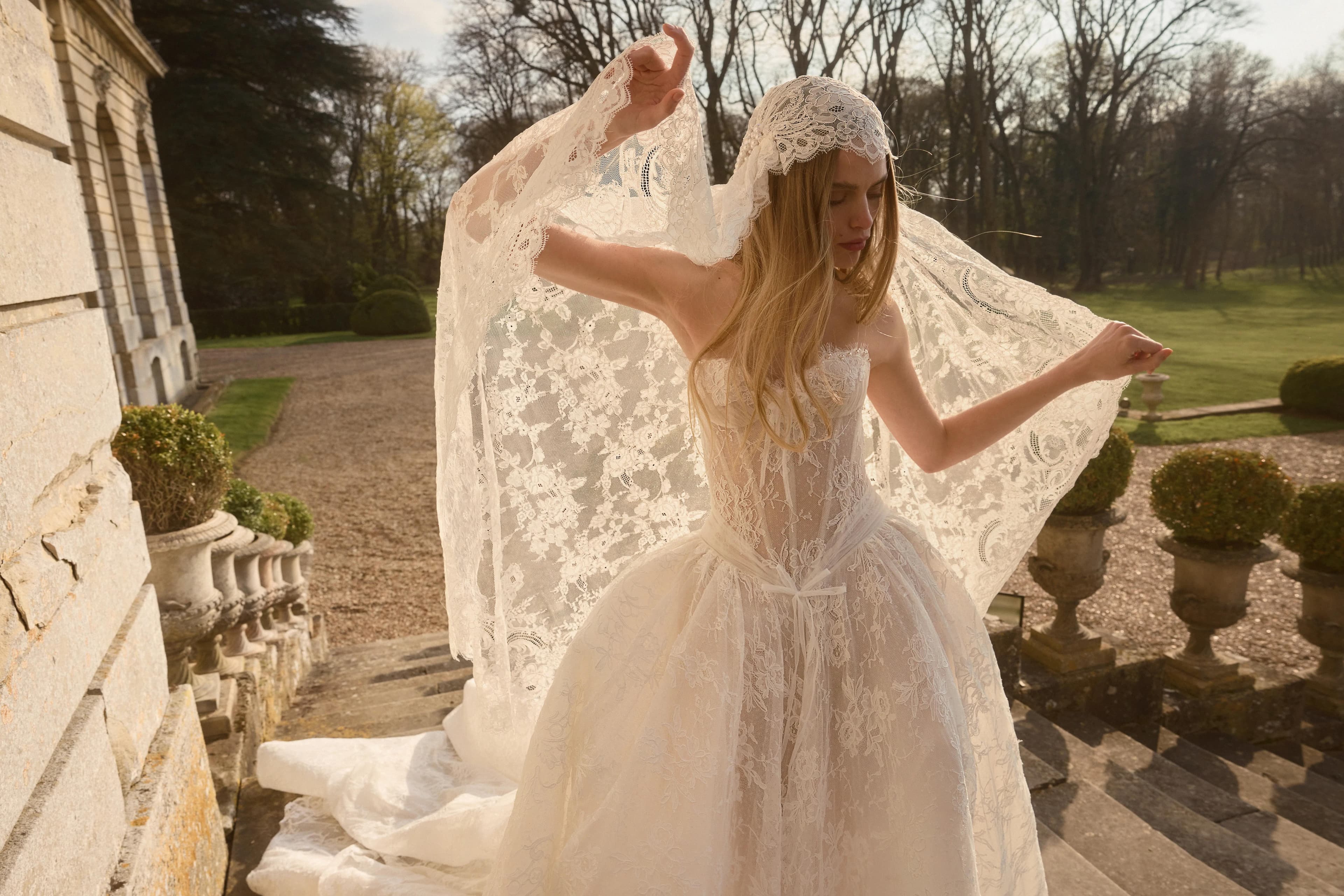 NOÉMIE — bridal gown by Netta BenShabu, Épure de Romance, style NB.BR.2709.L