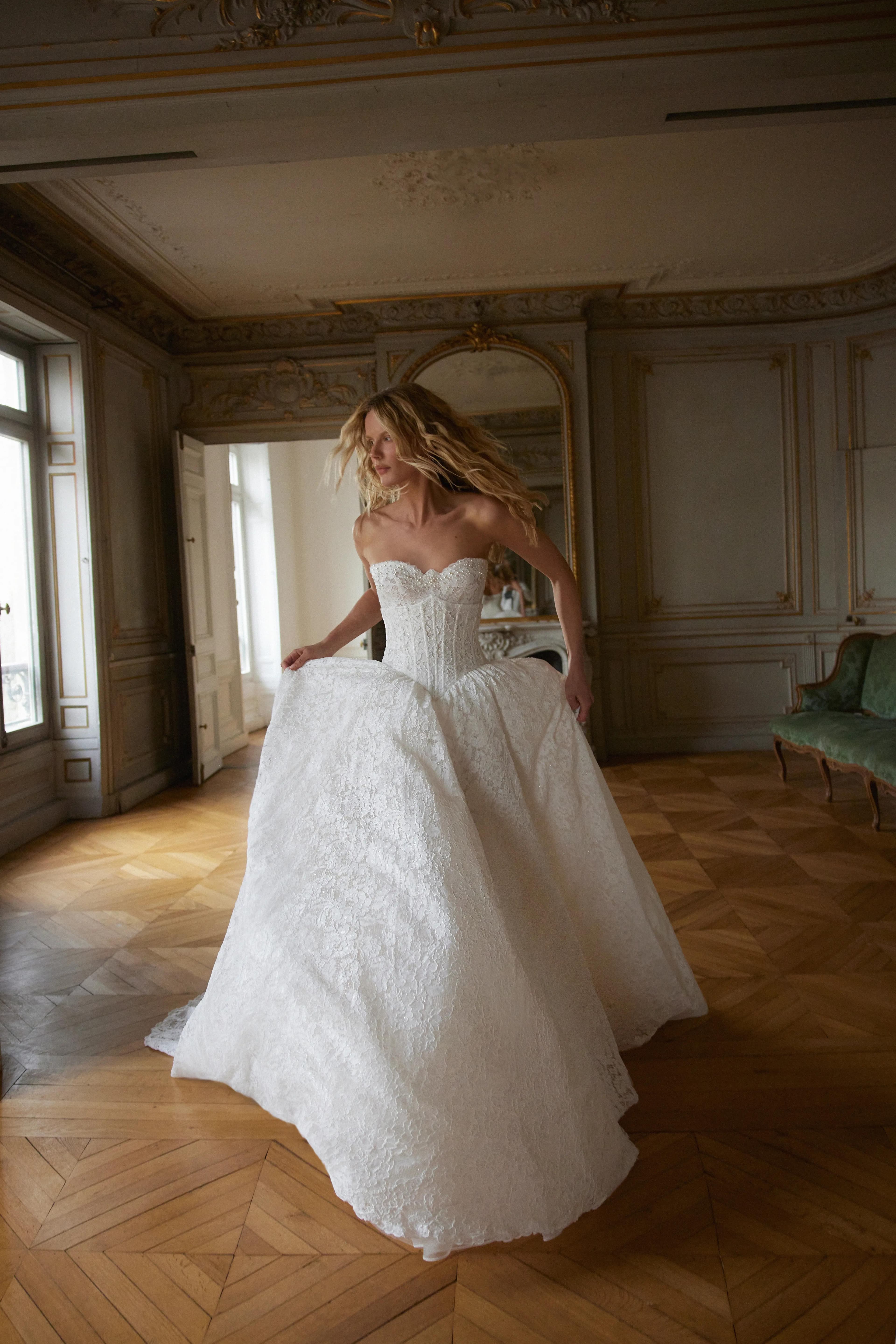 ANTOINETTE MINI — bridal gown by Netta BenShabu, La Muse, style NB.BR.2632.A