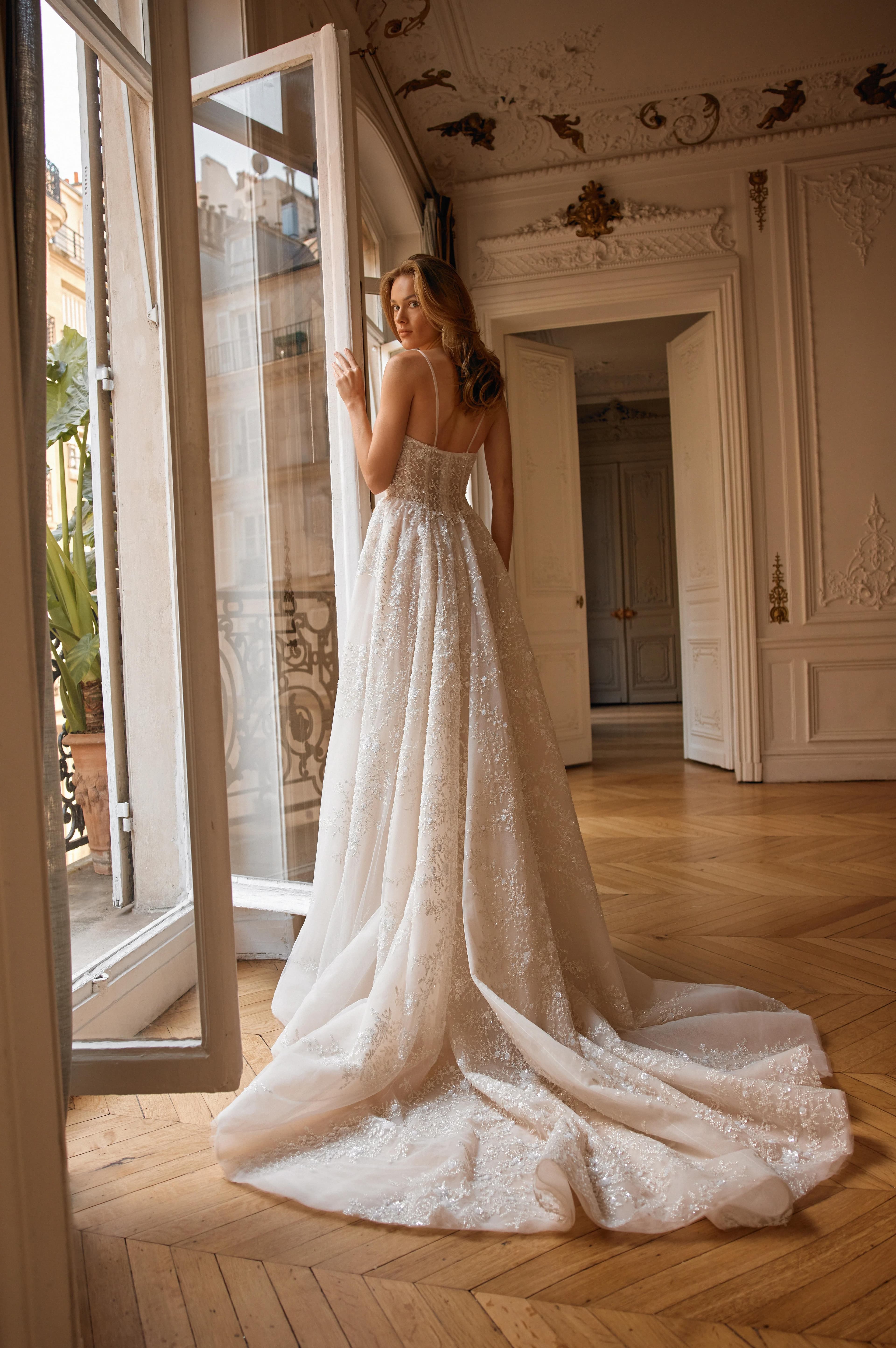 WINTER — bridal gown by Netta BenShabu, L'Evolution de L'Amour, style NB.BR.2526.LN
