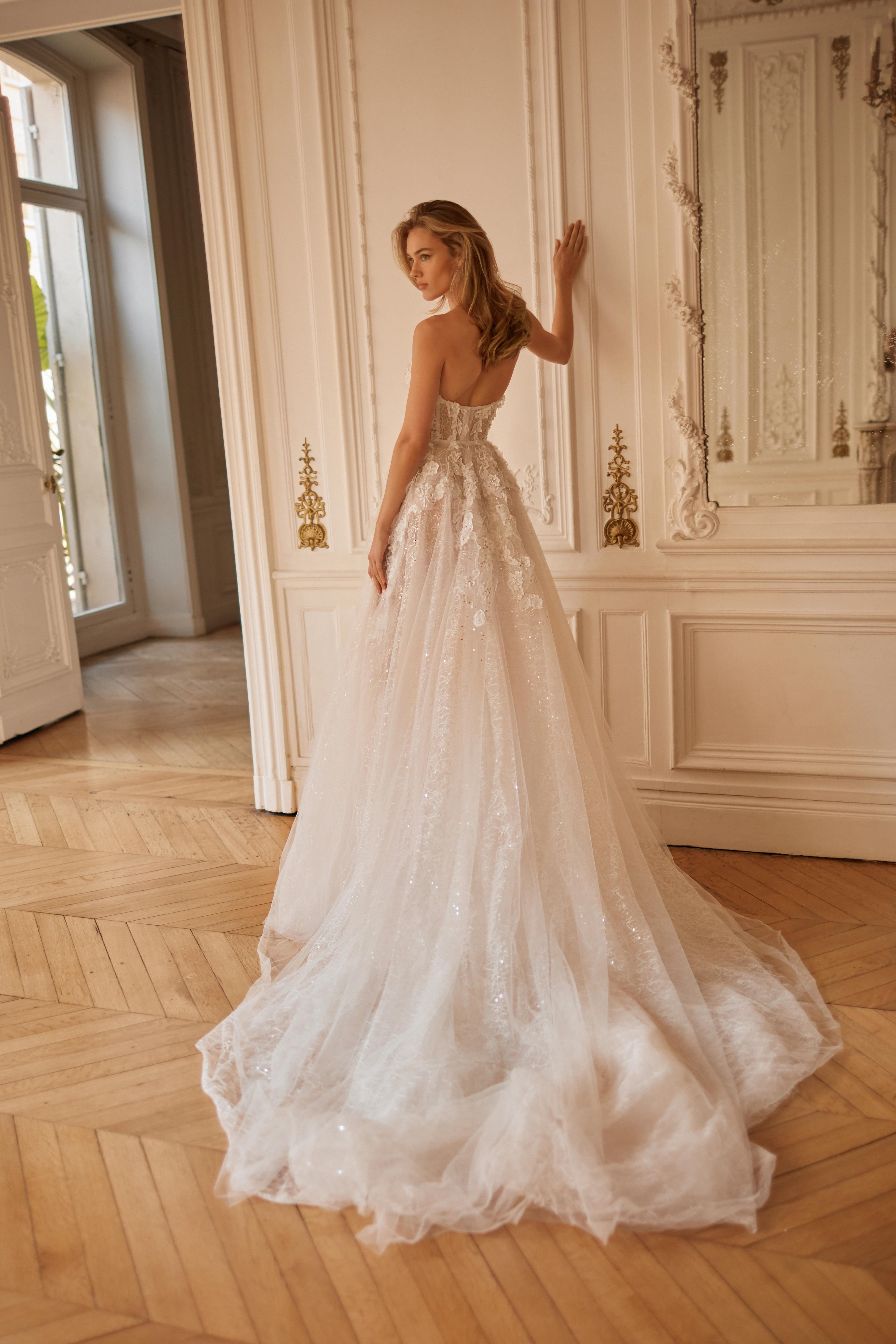 WINSLOW — bridal gown by Netta BenShabu, L'Evolution de L'Amour, style NB.BR.2522.LV